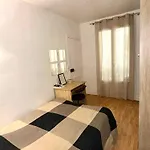 Chambre Cosy Dans Appartement Partage 2 Pieces Proche Tour Eiffel Cozy Bedroom In A Shared 2-Room Apartment Near Eiffel Tower